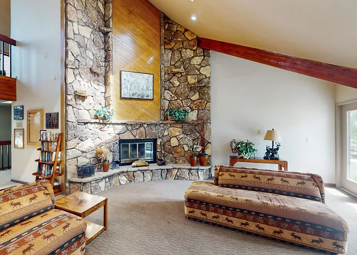 Buffalo Village 402